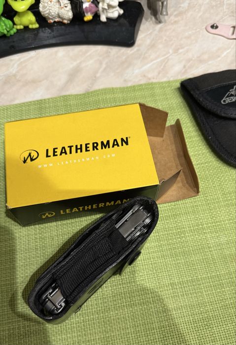 Leatherman Surge multitool USA cu Toc piele inclus