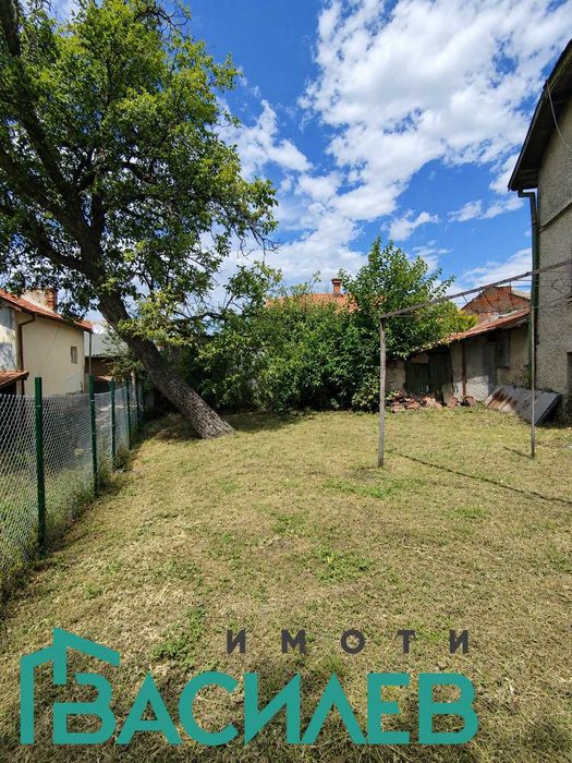 Продава КЪЩА град Перник, Пригаров район