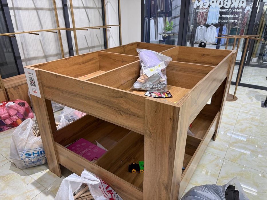 Стеллаждар, диван, парта, полка