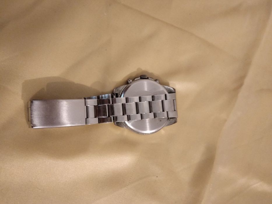 Vând ceas bărbătesc