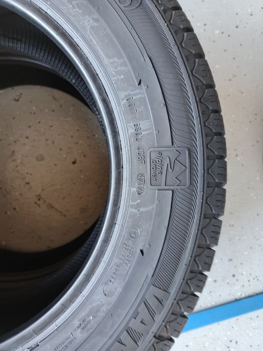215.65.16C Semperit M+S Second-hand