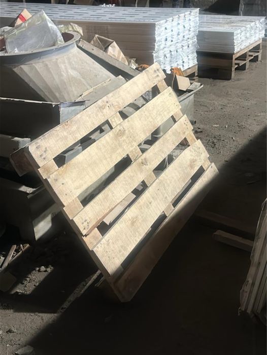 Поддоны размером 3700 длиной по 4990 тг