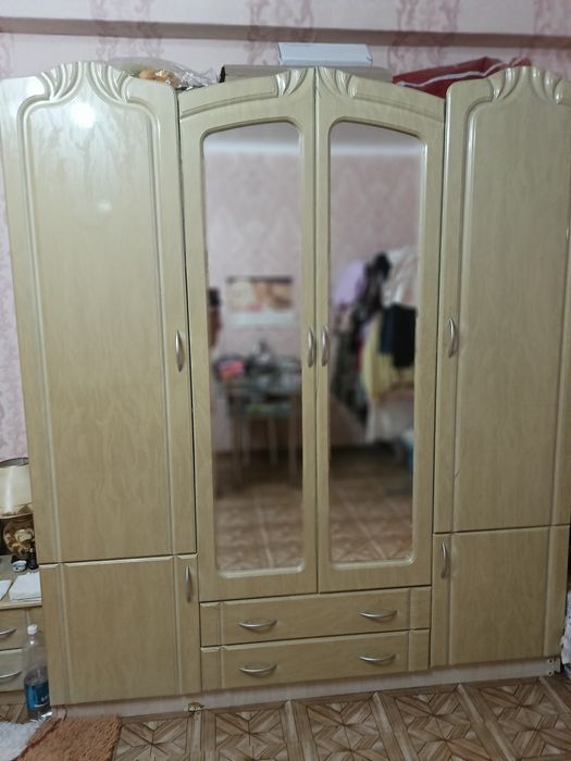 Шкаф для одежды и белья