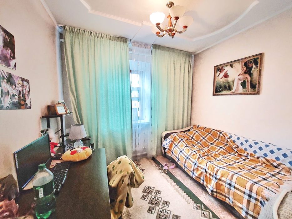 Продается 6-комнатный дом, Центр города