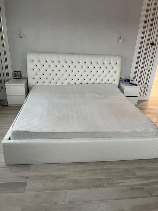 Pat matrimonial deosebit 2x2 m