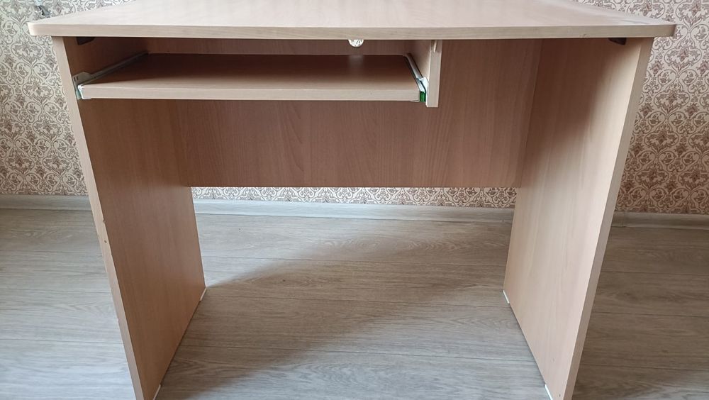 Компьтерный стол
