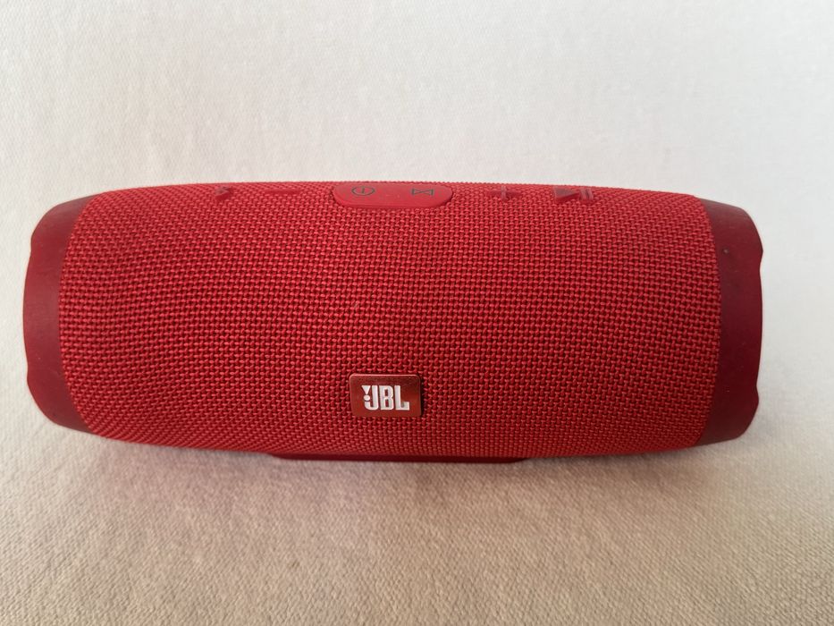Преносима bluetooth тонколона JBL CHARGE 3