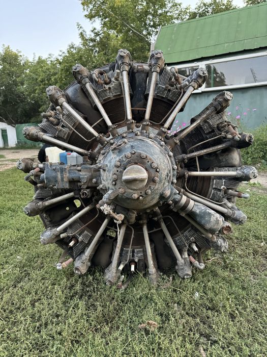 Двигатель самолета