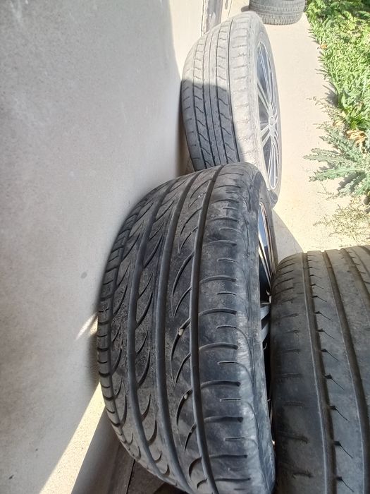 Диски и шины  в хорошем состояние