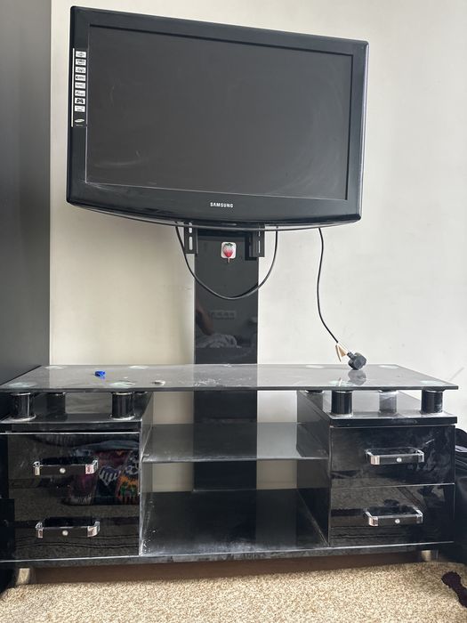 Televizor Patstafkasi Bilan
