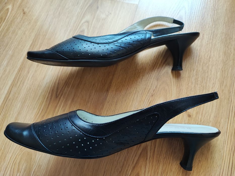 Туфли женские босоножки