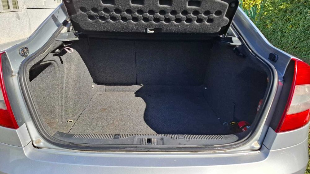 Vând Skoda Octavia 2 Facelift