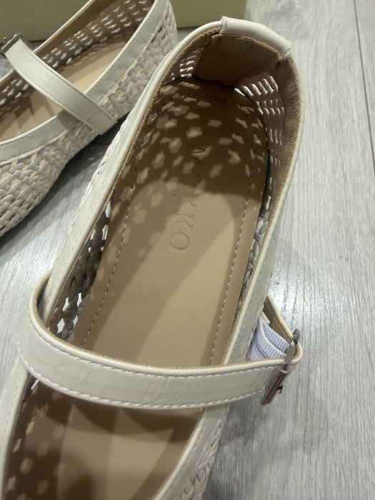 Женская обувь балетки в сетку