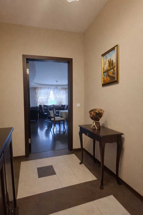 Тристаен ап. под наем в кв. Овча купел