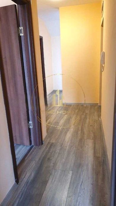 Дава се под наем Тристаен апартамент в Варна, Окръжна болница - 90 кв.м за 700 € - Снимка #10