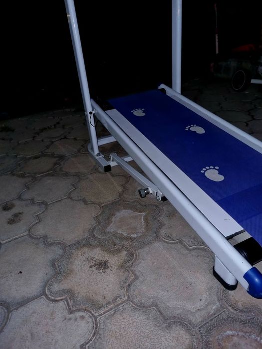 Продам беговую дорожку