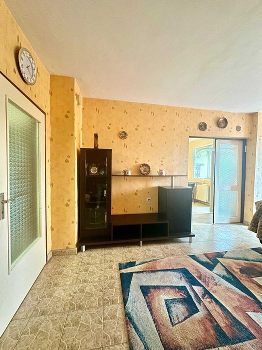 Продава се Тристаен апартамент в София, Люлин 7 - 95 кв.м за 2074 €/кв.м - Снимка #3