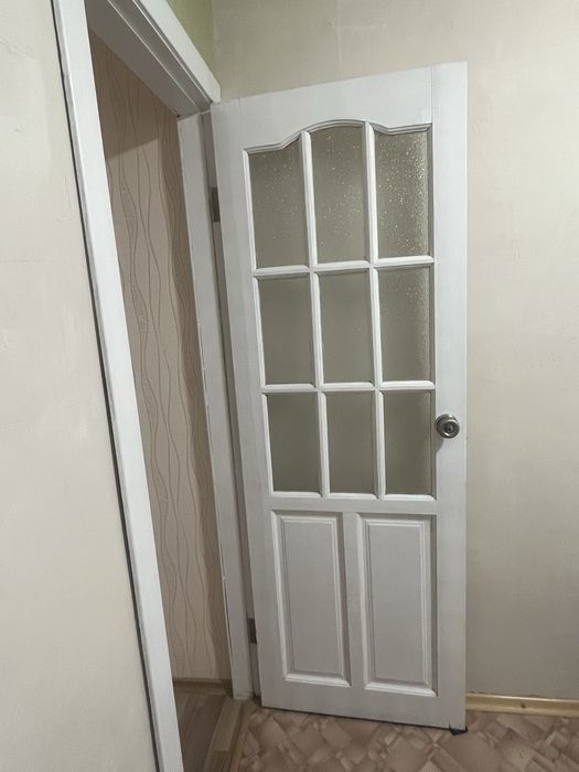 Деревянные двери б/у