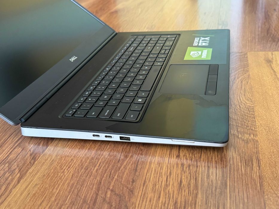 17.3' FHD IPS  i7-11850H DELL Precision 7760 32GB RAM/512GB/RTX A3000