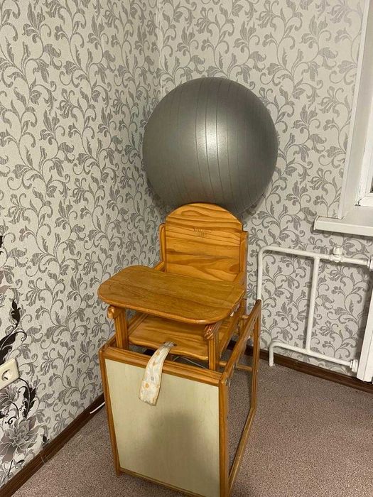 Продам детский столик