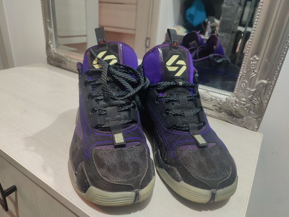 Nike Air Jordan Zion 2 Black and Purple 44 Negociabil!!!