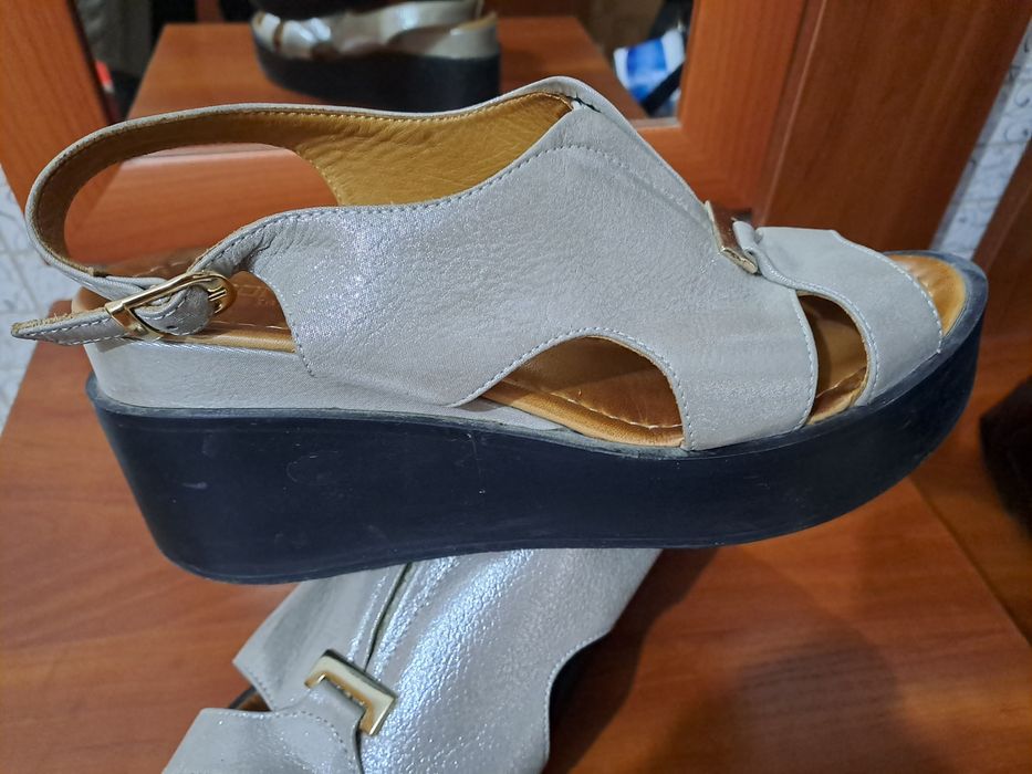 Летняя женская обувь