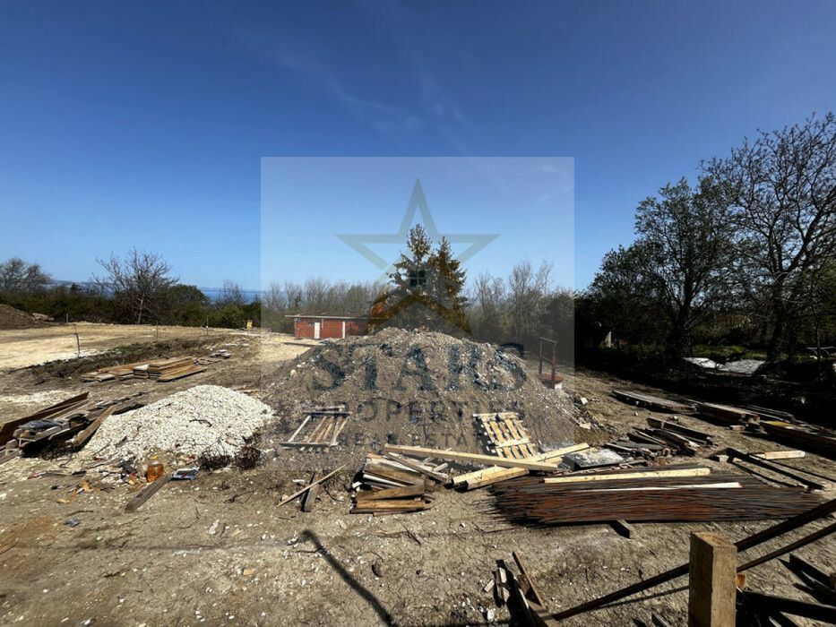 Продава се Парцел в к.к. Златни пясъци - 840 кв.м за 29 €/кв.м - Снимка #2