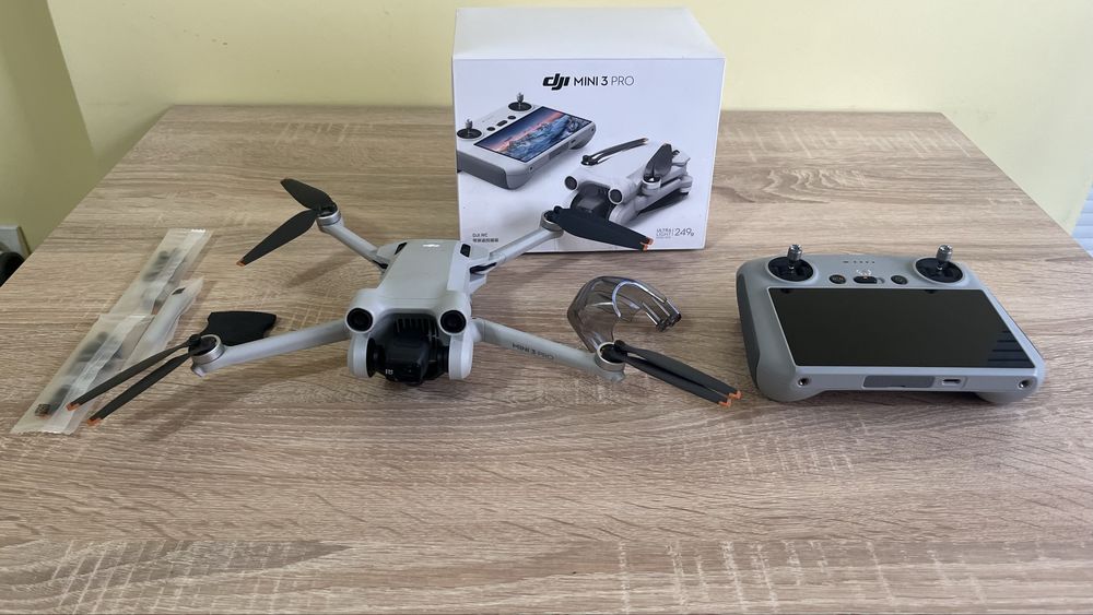 Дрон DJI Mini 3 Pro + 64 GB SD карта