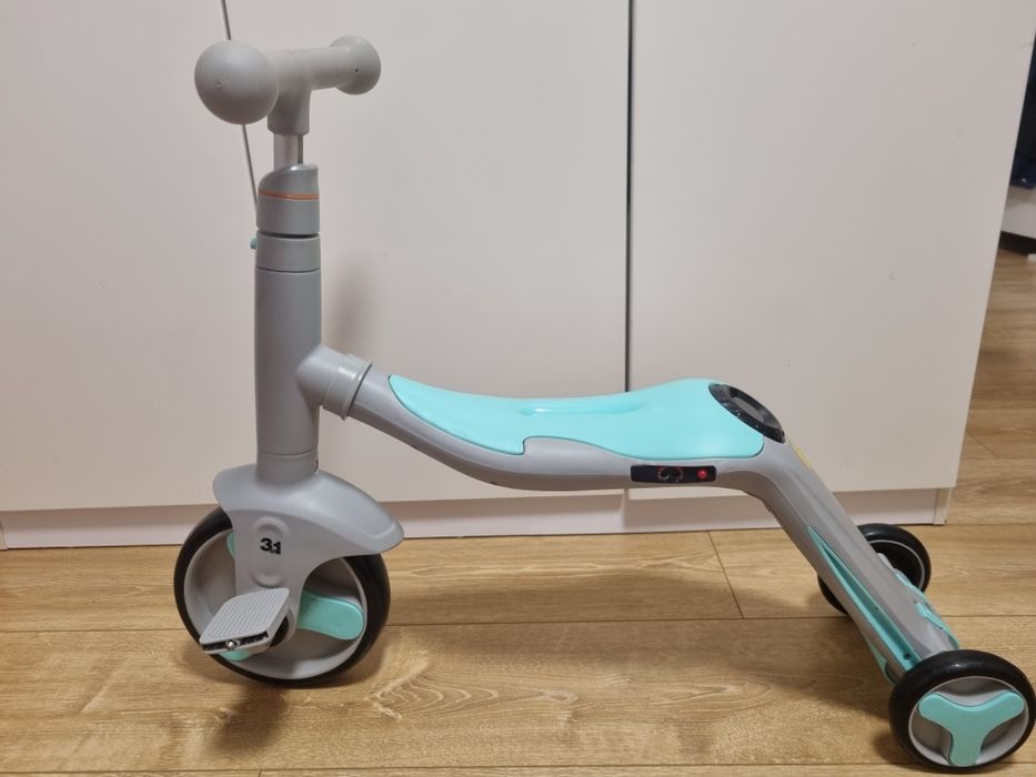 Trotrineta si bicicleta cu sau fără pedale 3 în 1