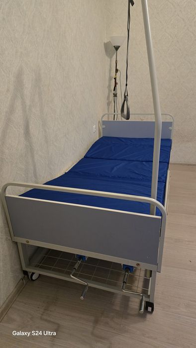 Кровать медицинская