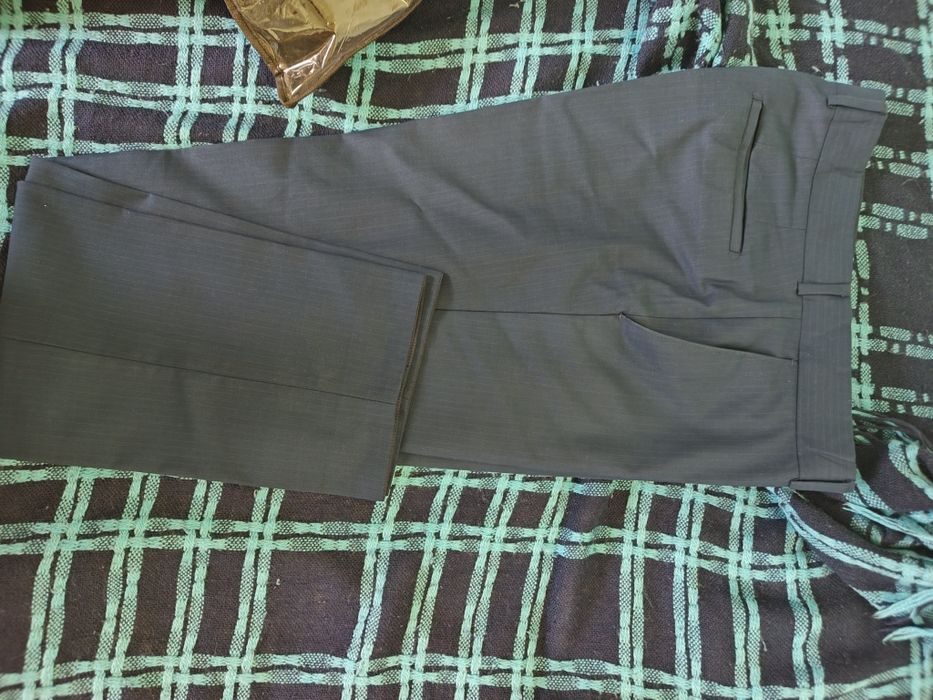 Мужской костюм продам