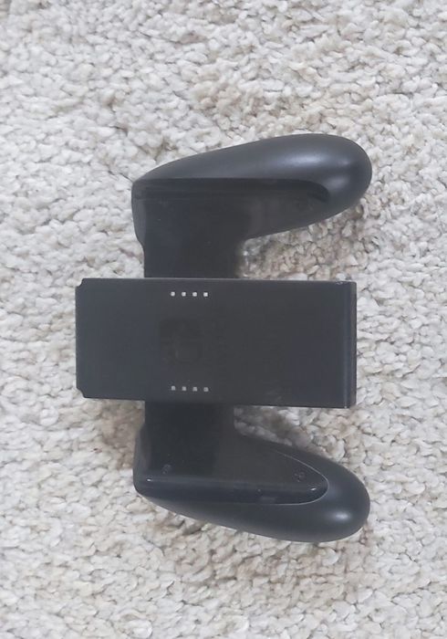 Vând Nintendo Switch