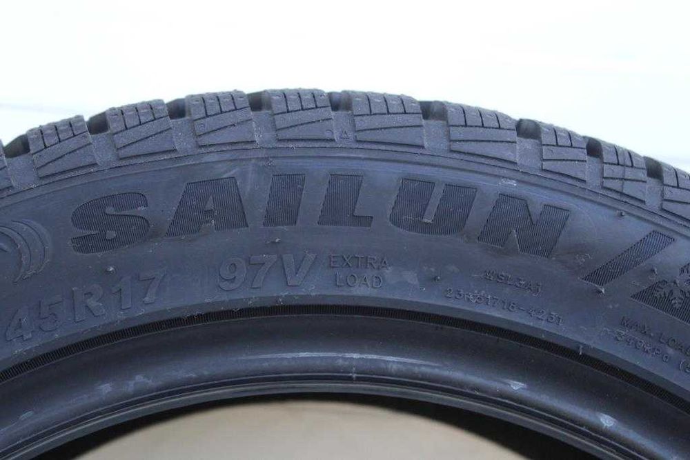Anvelope iarna noi 235/45R17 97V XL, Sailun