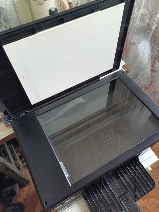 Продам принтер hp