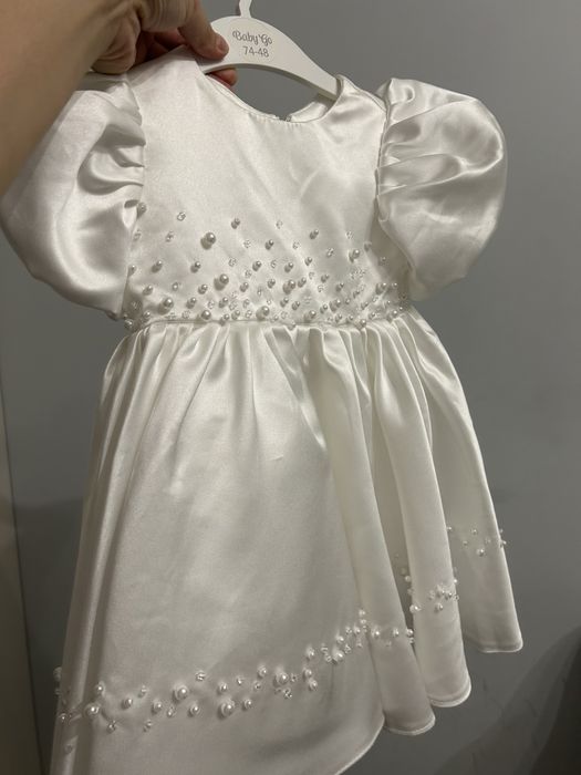 Продам платье на 1 годик