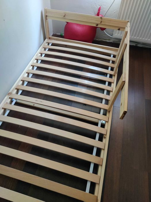 Легло ИКЕА 90/200 с подматрачна рамка