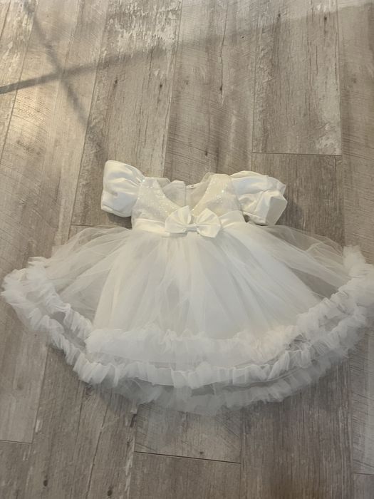 Vand 3 rochite bebelisi in stare buna