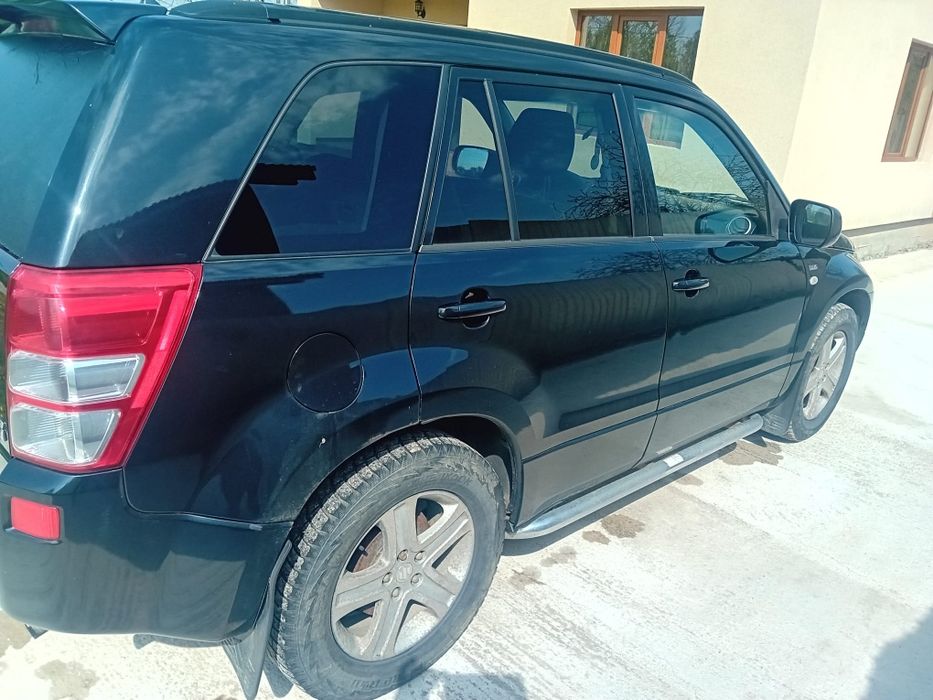 Vând Suzuki Grand vitara