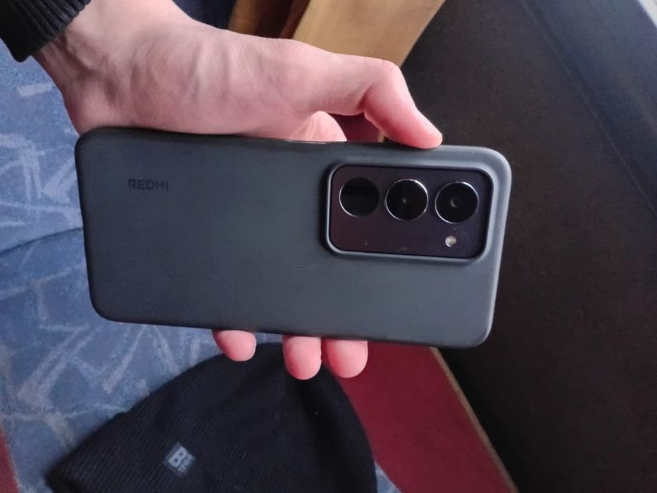 Продам редми 15 256/8