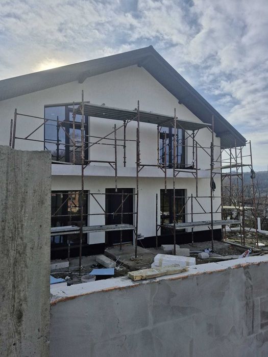 Persoana fizica ,casa Valea Adanca