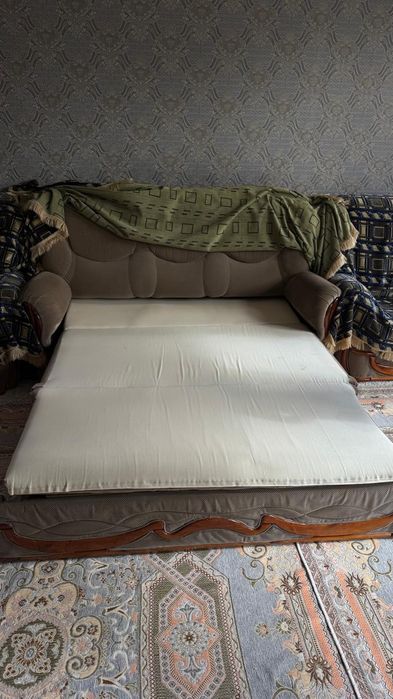 Мягкий диван сатылады СРОЧНО