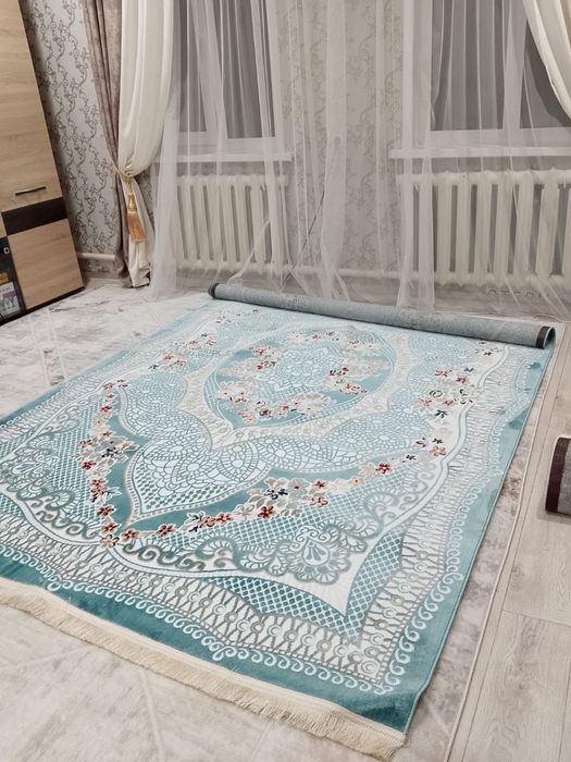 ковры 2/3 новые 2 шт!