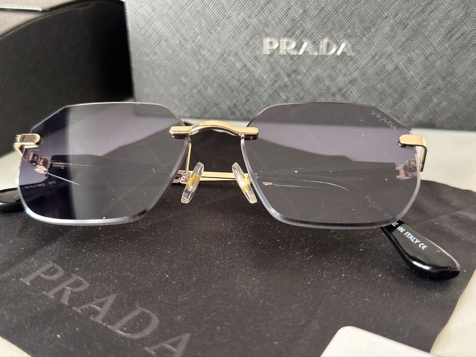 Ochelari de soare prada