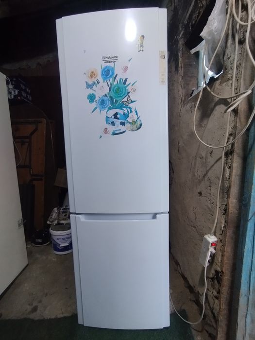 Продам холодильник