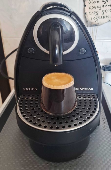 КАФЕМАШИНА "Krups Nespreso"
