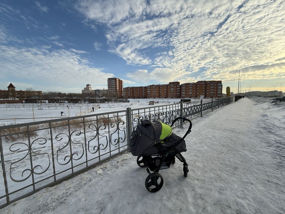 Продам коляску Quatro Monzo