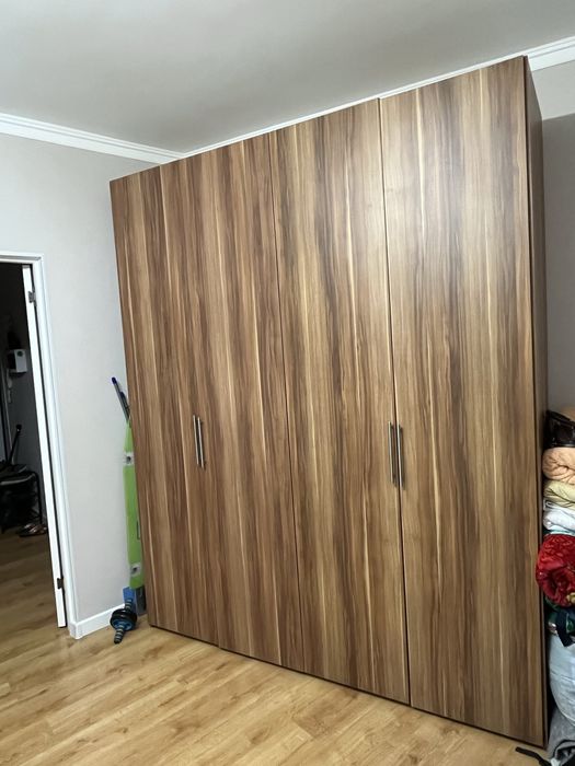 Продам шкаф! в хорошем состояние.