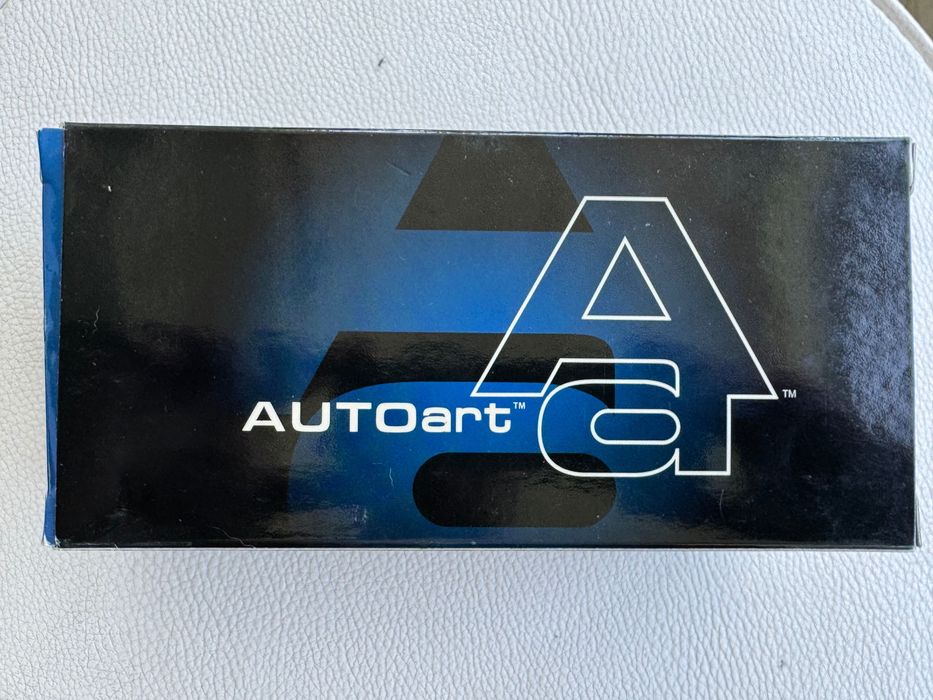 Mercedes CL63 AMG 1:43 AutoArt