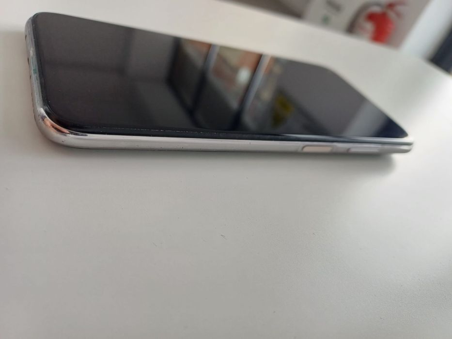 Huawei P40 lite emerald green cu defect