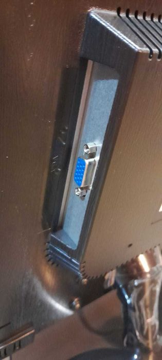 Монитор 18.5" Qmax M975B